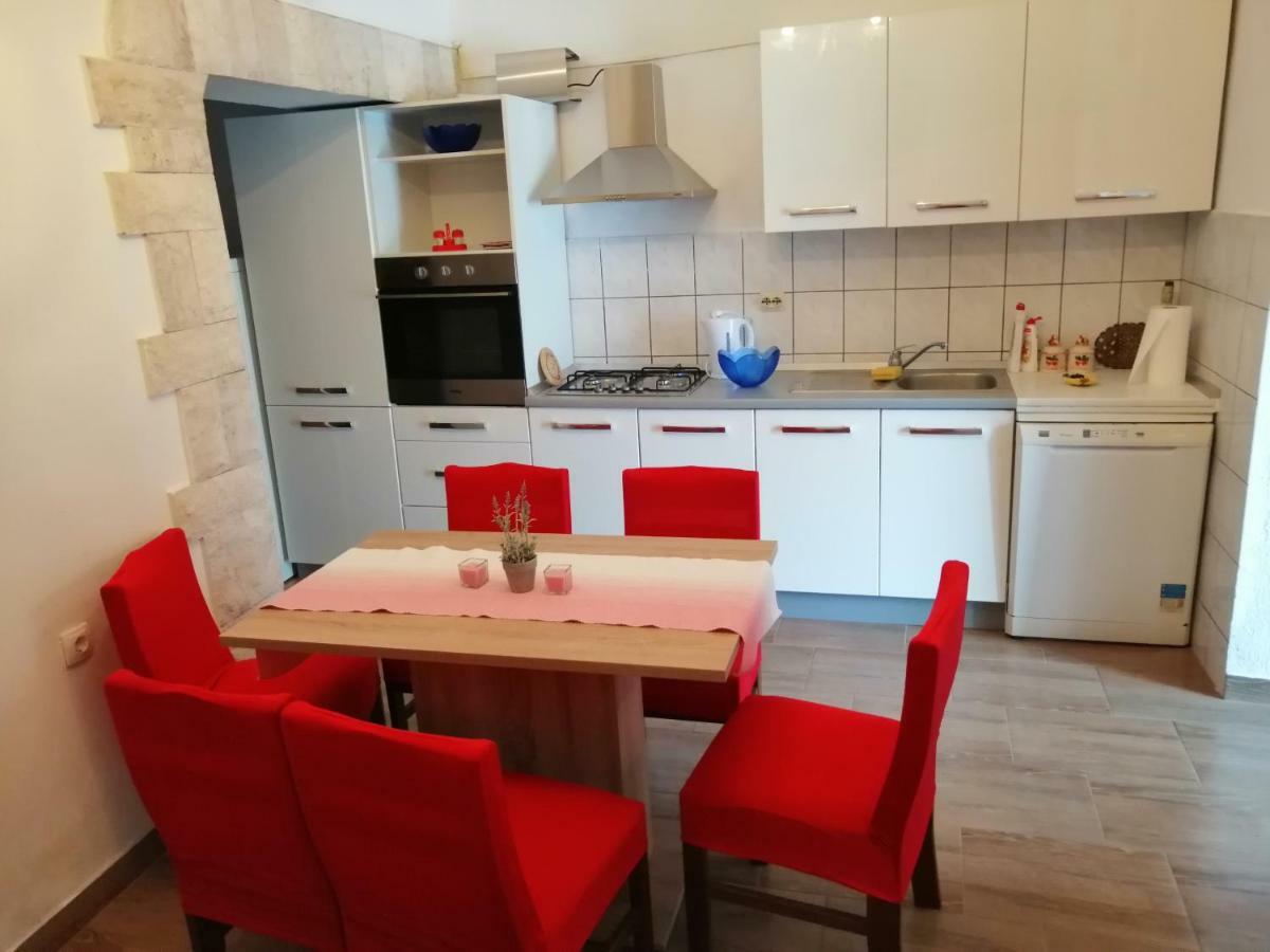 Апартаменты Apartman Tea Пула Экстерьер фото