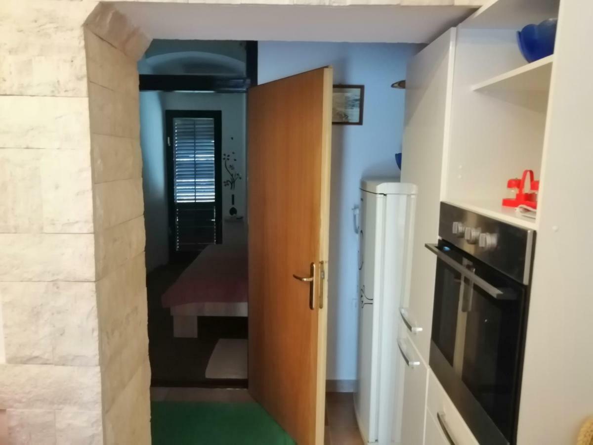 Апартаменты Apartman Tea Пула Экстерьер фото